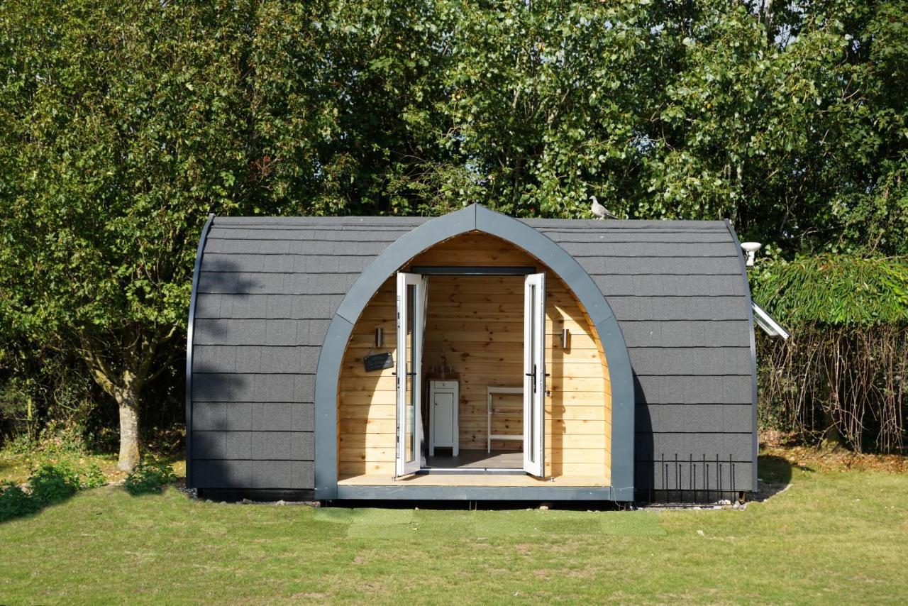 The Piggery Pod Hotel Sittingbourne Ngoại thất bức ảnh