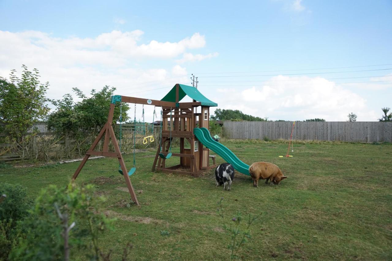 The Piggery Pod Hotel Sittingbourne Ngoại thất bức ảnh